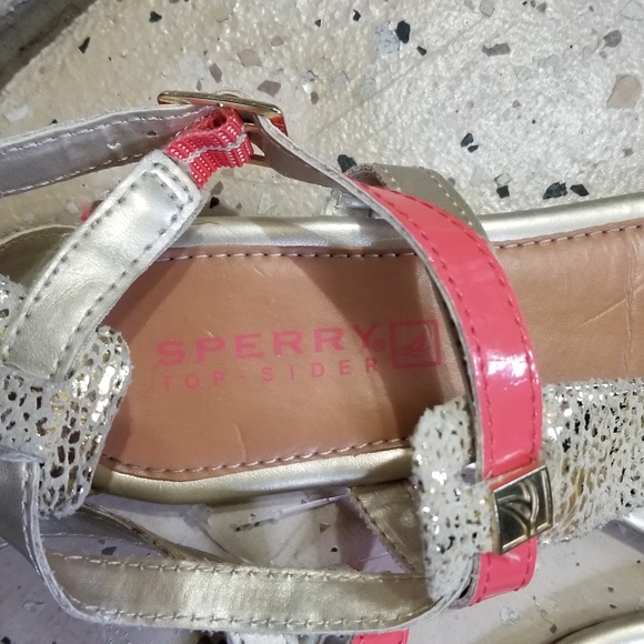 Sperry - Picture 5 of 6